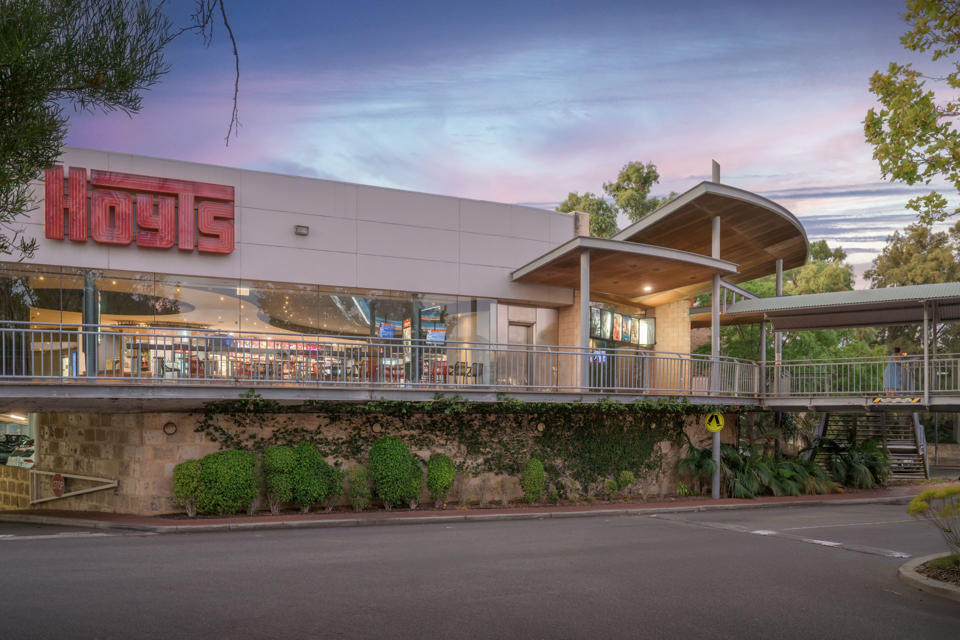 Hoyts - Wide Shot